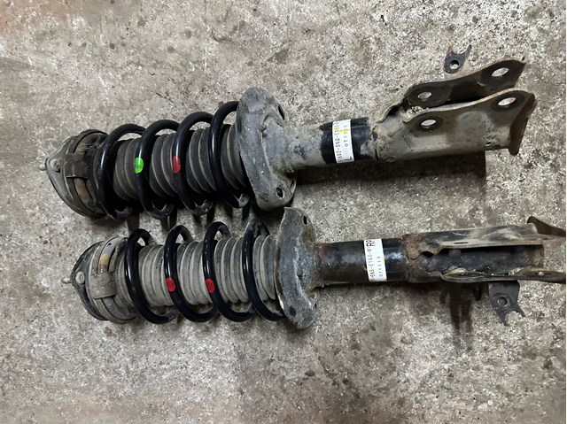 Амортизатор передньої підвіски 51601SNBE16 HONDA