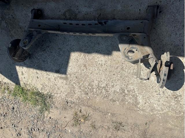 Балка задньої підвіски, підрамник 5Q0501049D VAG
