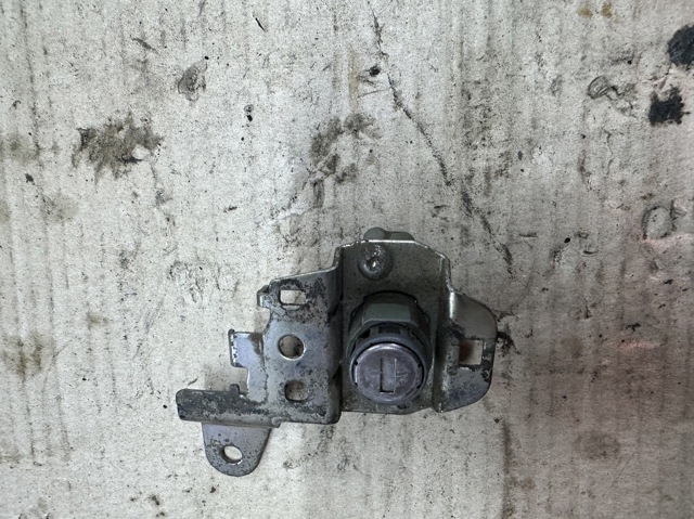 Лічинка замка лівих дверей 72185SNAA01 HONDA
