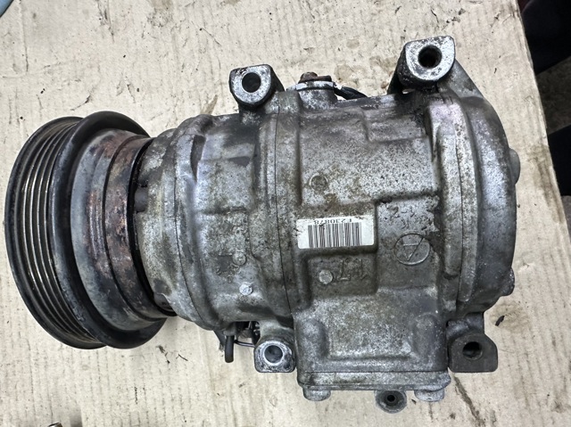 Насос кондиціонера 8832033100 TOYOTA