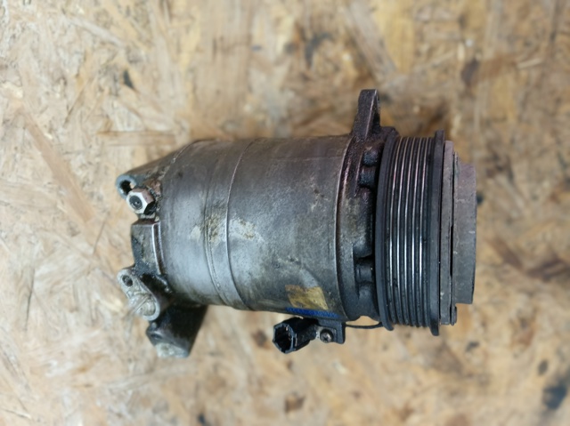 Компресор системи кондиціювання 92600CA01A NISSAN