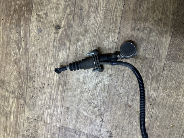 Циліндр зчеплення A1682900512 MERCEDES