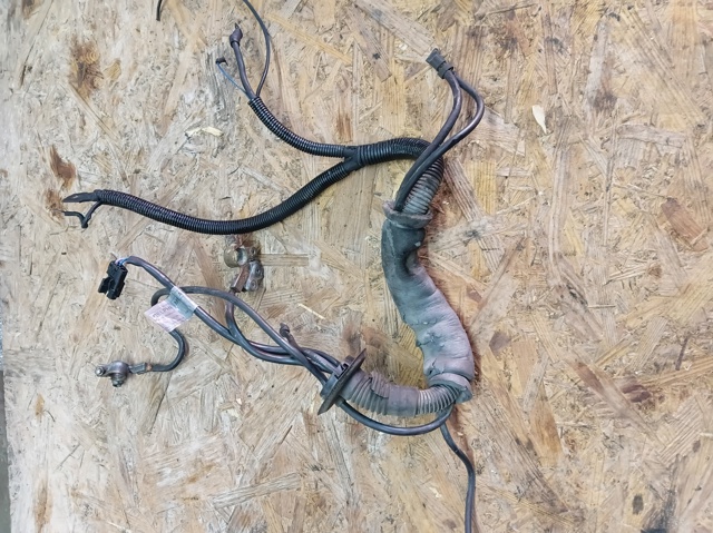 Кабель стартера A1685400330 MERCEDES