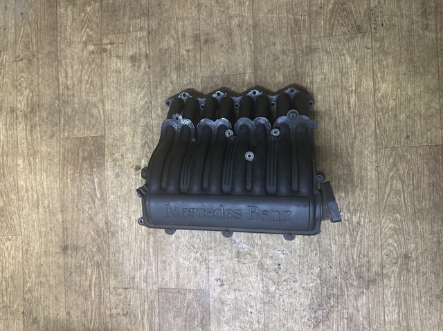 Колектор впускний A6680900237 MERCEDES