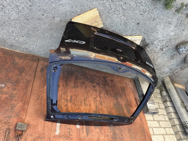 П'яті двері EGY16202XC MAZDA