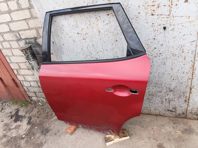 Двері задні, ліві H2101CB0MM NISSAN