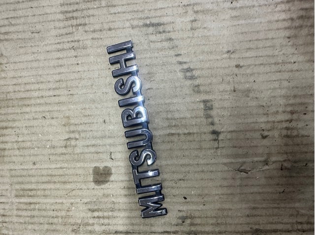 Емблема на кришку багажника, фірм.значок MB880720 MITSUBISHI