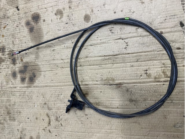 Трос відкривання лючка бензобака MR525707 MITSUBISHI