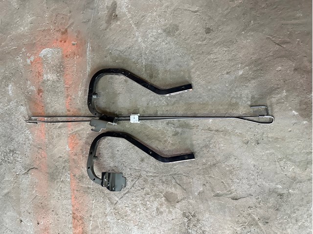 Петля кришки багажника MR954153 MITSUBISHI