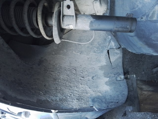 Подкрильнікі переднього крила, правий 2K5805912 VAG