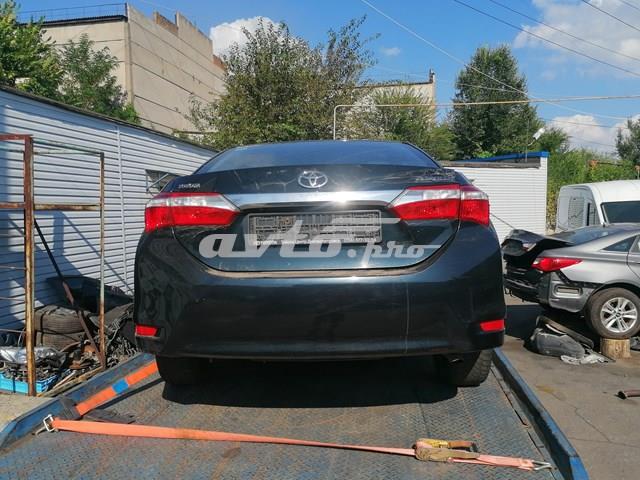Балка задньої підвіски поперечна 4210102480 TOYOTA