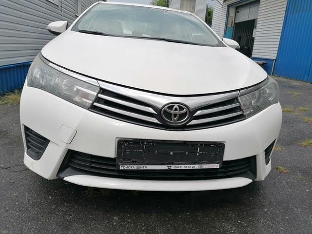 Швелер переднього бампера 5202102230 TOYOTA