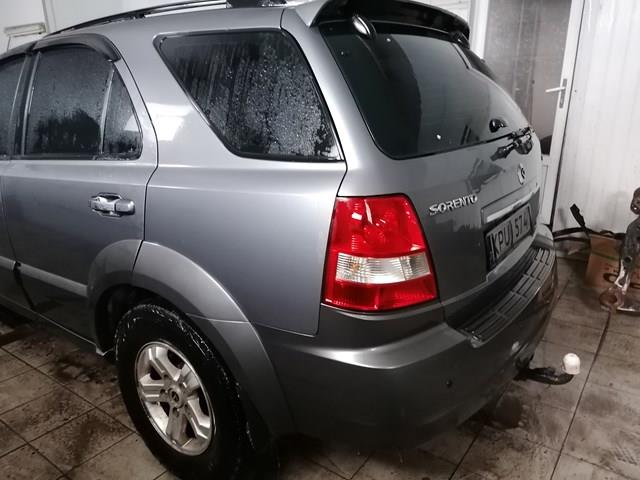 П'яті двері 737003E010 HYUNDAI