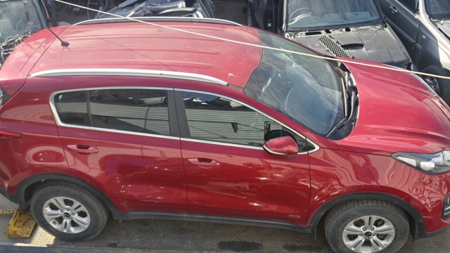 Двері кабіни 76003F1000 HYUNDAI