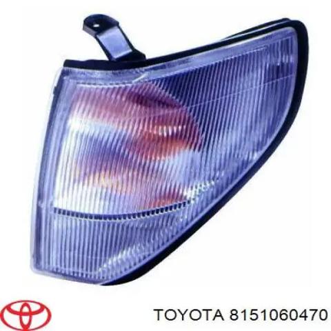 Поворотник правий 8151060470 TOYOTA