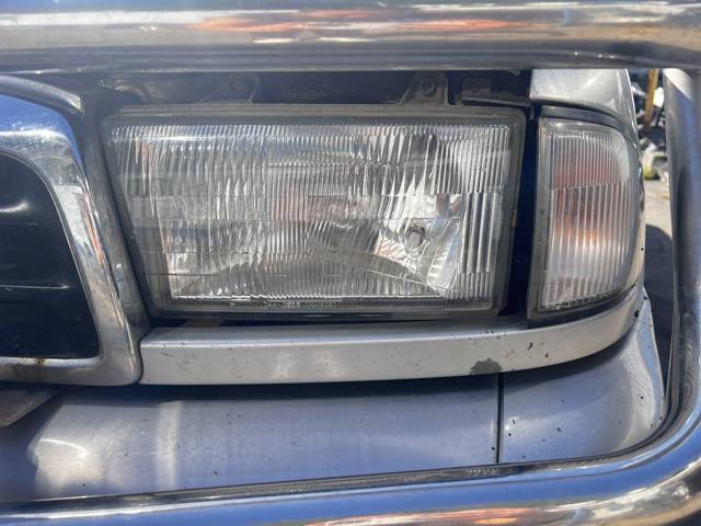 Оптика UJ0651040 MAZDA