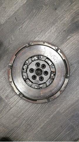 Маховик зчеплення 03L105266R VAG