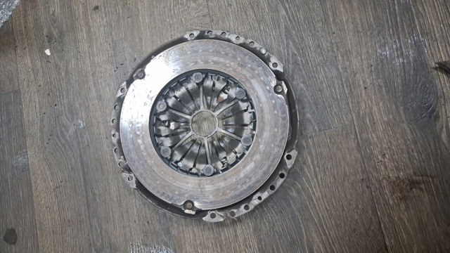Зчеплення і комплектуючі 03L141018G VAG