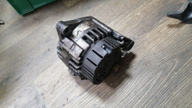 Авто генератор 059903015G VAG