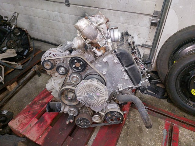 Блок циліндрів двигуна 1050B361 MITSUBISHI