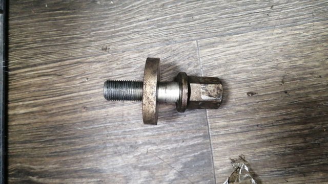 Болт колінвалу 1130A007 MITSUBISHI