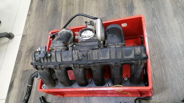 Колектор впускний 11617559523 BMW