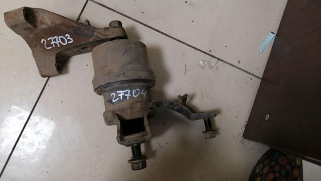Права подушка двигуна 1236231040 TOYOTA