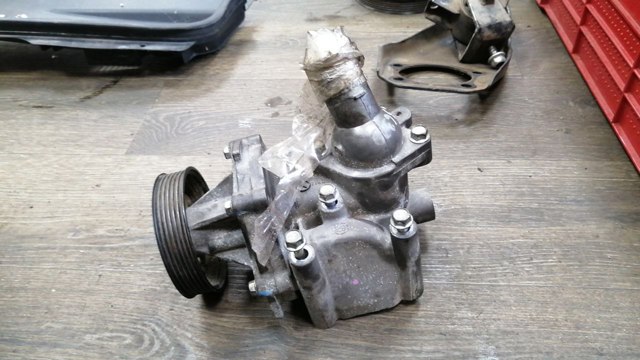 Водяний насос 1300A140 MITSUBISHI