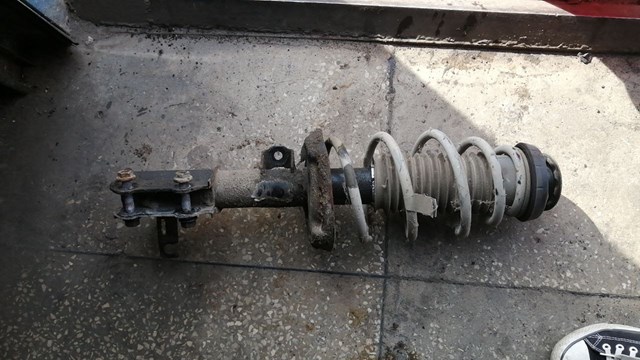 Пружина передньої підвіски 13265236 GM