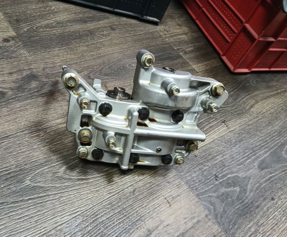 Корпус балансувального механізму 1362036060 TOYOTA