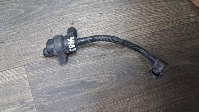 Клапан вентиляції бензобака 13907537113 BMW