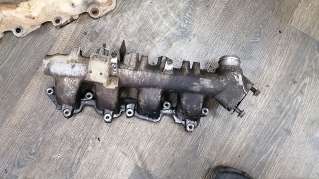Колектор впускний 14001VK500 NISSAN