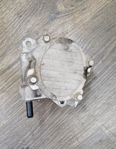 Насос вакуумний 14650W030P MITSUBISHI
