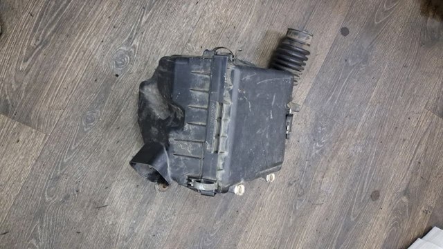 Корпус повітряного фільтра, верхня частина 1500A606 MITSUBISHI