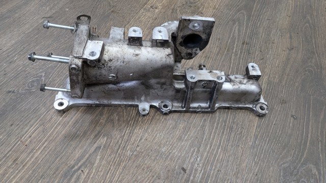 Колектор впускний 1540A640 MITSUBISHI