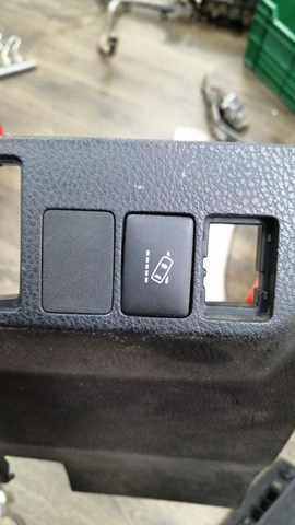 15A977 Toyota