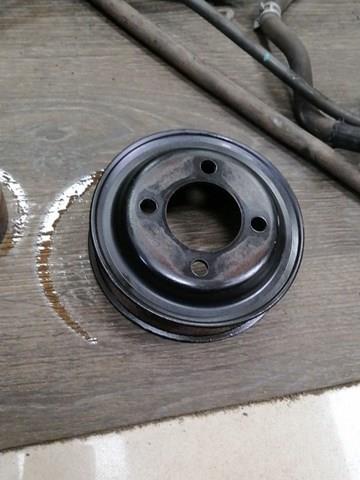 Шків системи охолодження 1637130020 TOYOTA