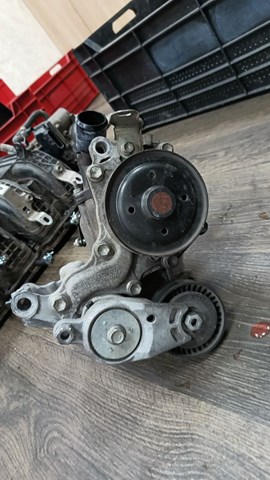 Натягувач приводного ременя 166200V021 TOYOTA