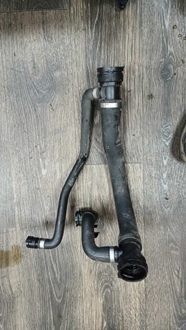 Шланги системи охолодження 17127534918 BMW
