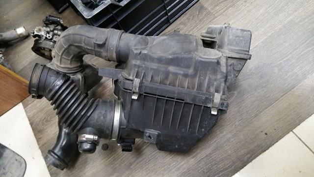 Корпус повітряного фільтра, верхня частина 17210RFWG01 HONDA