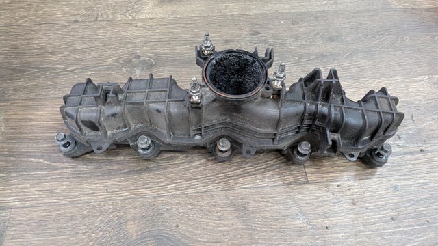 Колектор впускний 1770539 FORD