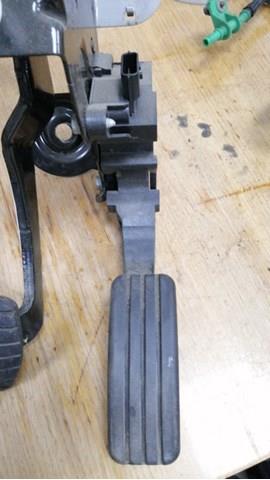 Педаль акселератора 180020023R RENAULT