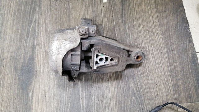 Подушка (опора) двигуна, задня 180676 PEUGEOT