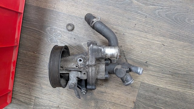 Помпа водяна, (насос) охолодження 1849276 FORD
