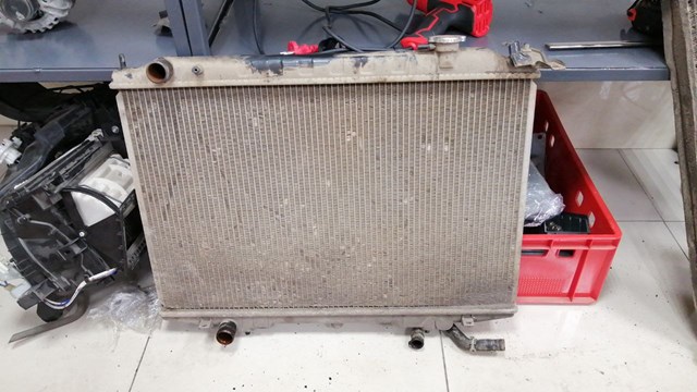 Радіатор охолодження 21410VK505 NISSAN