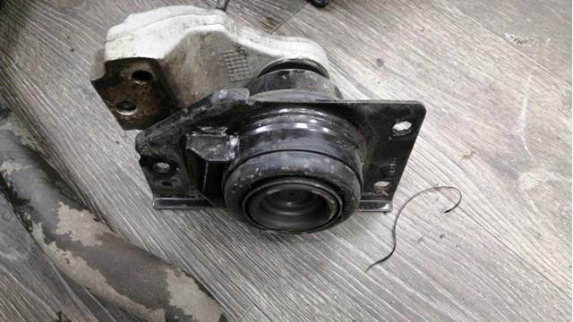 Права подушка двигуна 218101E000 HYUNDAI