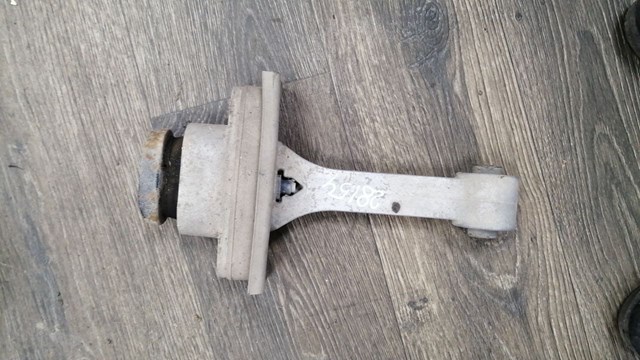 Подушка (опора) двигуна, передня 219503S000 HYUNDAI