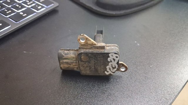 Датчик масової витрати повітря 2220430020 TOYOTA