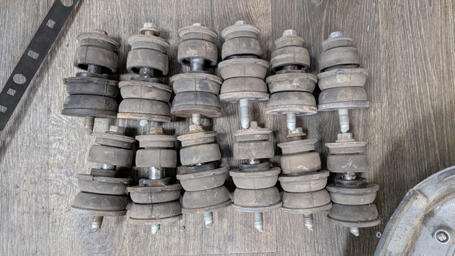 Кріплення платформи 22761935 GM