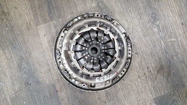 Корзина зчеплення 3020500Q0D NISSAN